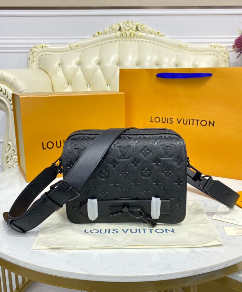 Louis Vuitton Steamer Messenger M57307 Black